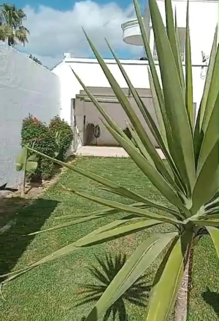 Villa Luxueuse A Soukra Sukrah